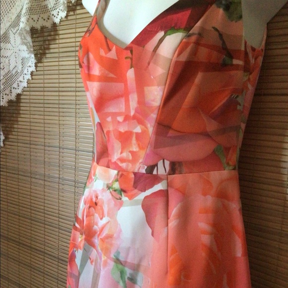 Black Halo NWT floral dress with spaghetti straps - Picture 8 of 16